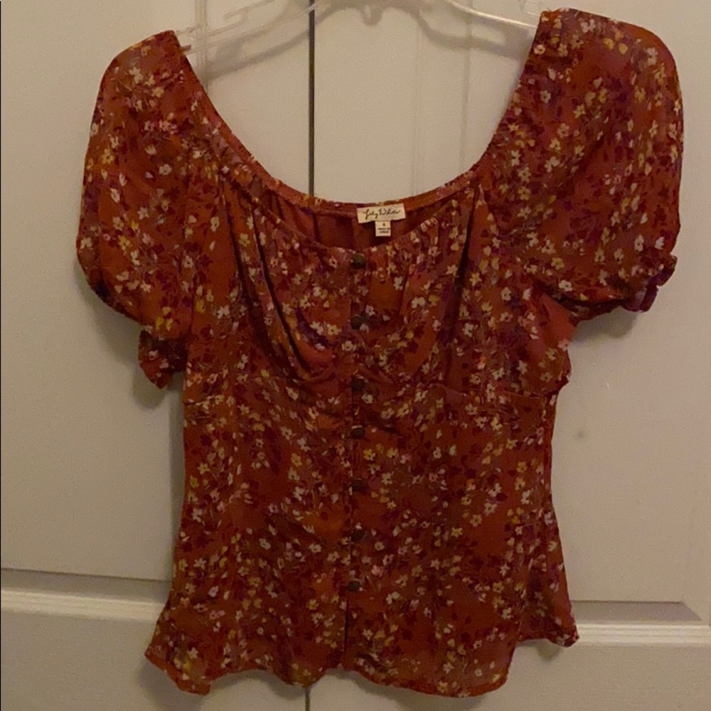 Lily White shirt sleeve blouse